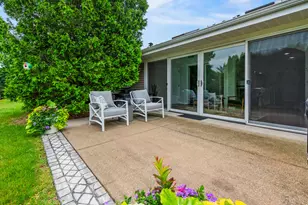 7224 W Mequon Square Dr, Mequon, WI 53092 - Photo 56