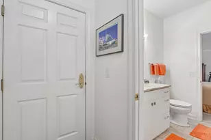 1550 N Warren Ave, Milwaukee, WI 53202 - Photo 32
