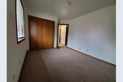 N89W15750 W Main St #5, Menominee, WI 53051 - Photo 8