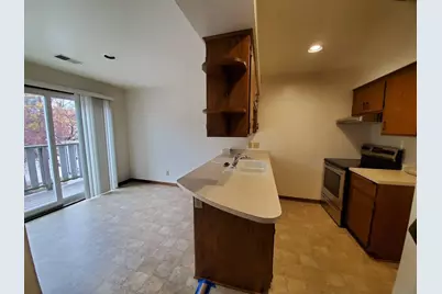 N89W15750 W Main St #5, Menominee, WI 53051 - Photo 4