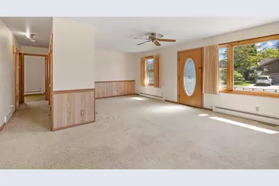 106 N Bruns Ave, Plymouth, WI 53073 - Photo 6