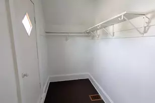 3264 N Holton St, Milwaukee, WI 53212 - Photo 8