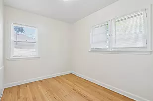 1571 S 74th St, West Allis, WI 53214 - Photo 16