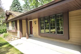 W367S9700 Charnwood Ln, Eagle, WI 53119 - Photo 2