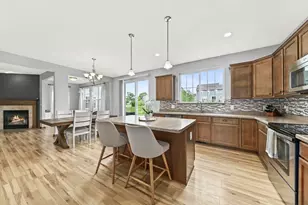 280 Foxglove St, Port Washington, WI 53074 - Photo 8