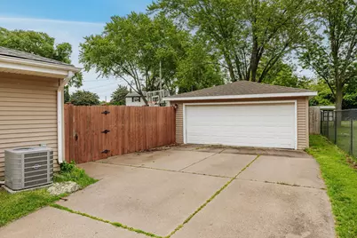 3739 W Parnell Ave, Milwaukee, WI 53221 - Photo 32