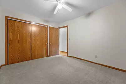 7701 W Warnimont Ave, Milwaukee, WI 53220 - Photo 18