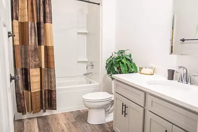 2075 N Cambridge Ave #207, Milwaukee, WI 53202 - Photo 4