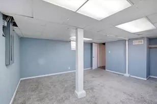 2148 S 91st St, West Allis, WI 53227 - Photo 18
