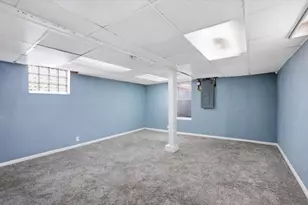 2148 S 91st St, West Allis, WI 53227 - Photo 12