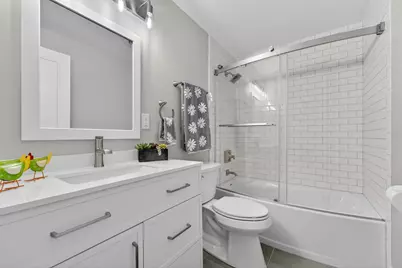 250 W Suburban Ct, Fox Point, WI 53217 - Photo 10