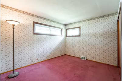 3239 S 54th St, Milwaukee, WI 53219 - Photo 16