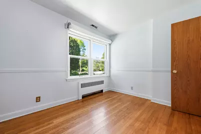 115 W Green Tree Rd, Glendale, WI 53217 - Photo 32