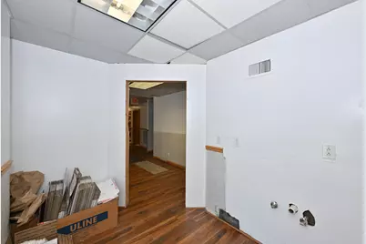 3915 W Capitol Dr, Milwaukee, WI 53216 - Photo 10