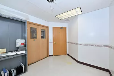 3915 W Capitol Dr, Milwaukee, WI 53216 - Photo 28