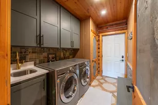 2717 N Beaumont Ave, Racine, WI 53185 - Photo 18