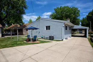 2419 S 81st St, West Allis, WI 53219 - Photo 28