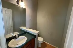118 Manchester Dr, Waukesha, WI 53188 - Photo 6