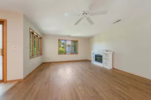 11014 Mequon Square Dr, Mequon, WI 53092 - Photo 4