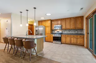 11014 Mequon Square Dr, Mequon, WI 53092 - Photo 10