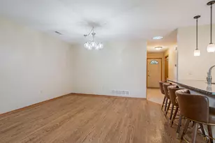 11014 Mequon Square Dr, Mequon, WI 53092 - Photo 6