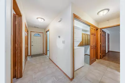 11014  Mequon Square Dr, Mequon, WI 53092 - Photo 18