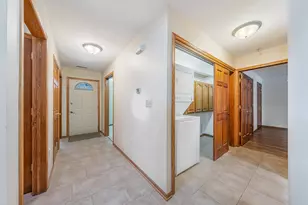 11014 Mequon Square Dr, Mequon, WI 53092 - Photo 18