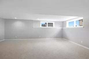 N54W19407 Kearney Ln, Menomonee Falls, WI 53051 - Photo 16