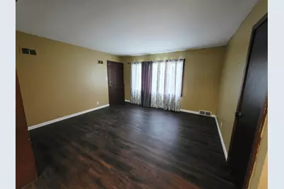4974 N 91st St #4976, Milwaukee, WI 53225 - Photo 8