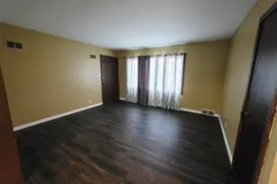 4974 N 91st St, Milwaukee, WI 53225 - Photo 8