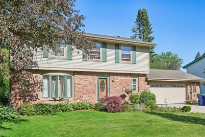 205  Fox Glen Rd, Fredonia, WI 53021 - Photo 1