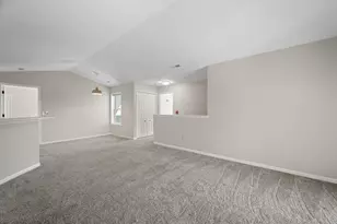 9301 Cobblestone Way, Franklin, WI 53132 - Photo 6
