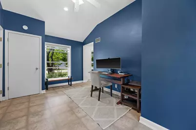 9060 N Meadowlark Ln, Bayside, WI 53217 - Photo 8
