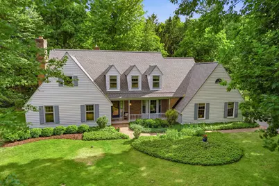 304  Fieldstone Rd, Delafield, WI 53018 - Photo 38