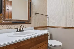 304 Fieldstone Rd, Delafield, WI 53018 - Photo 20