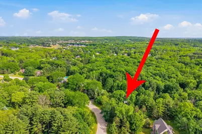 304  Fieldstone Rd, Delafield, WI 53018 - Photo 48