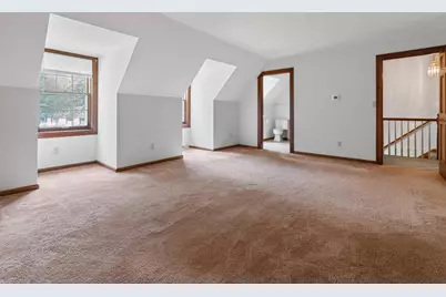 304  Fieldstone Rd, Delafield, WI 53018 - Photo 26