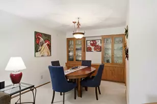 2401 Pendleton Pl, Waukesha, WI 53188 - Photo 14
