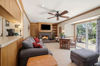 2401  Pendleton Pl, Waukesha, WI 53188 - Photo 8