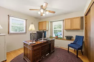 2401 Pendleton Pl, Waukesha, WI 53188 - Photo 16