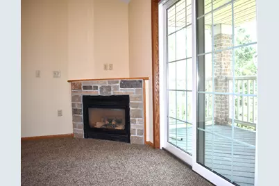 803  Cheyenne Ave #Unit E, Grafton, WI 53024 - Photo 10