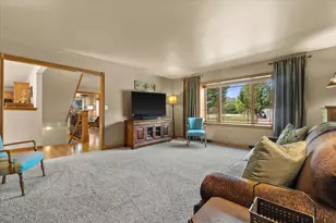 9574 S Fairway Circle, Franklin, WI 53132 - Photo 14