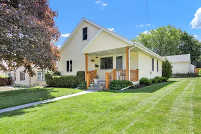 721 W Larabee St, Port Washington, WI 53074 - Photo 2