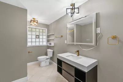 8570 W Lancaster Ave, Milwaukee, WI 53225 - Photo 22