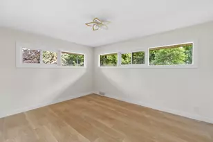 8570 W Lancaster Ave, Milwaukee, WI 53225 - Photo 20