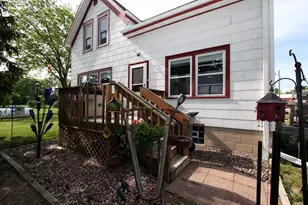 S106W17518 Muskego Dam Dr, Muskego, WI 53150 - Photo 2