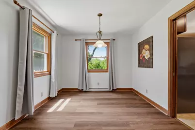 4528  Lakeshore Rd, Sheboygan, WI 53083 - Photo 8