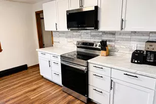 1147 Logan Ave, Sheboygan, WI 53083 - Photo 10