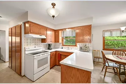 12780  Cardinal Crest Dr, Brookfield, WI 53005 - Photo 16