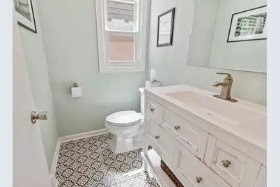 1943  River Park Ct, Wauwatosa, WI 53226 - Photo 14